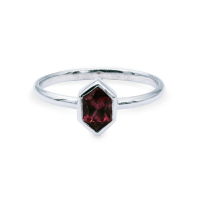 red+gem_ring_1R08397