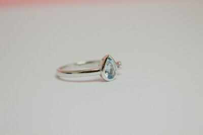 14CT white gold pear aquamarine and diamond dress ring - Image 3