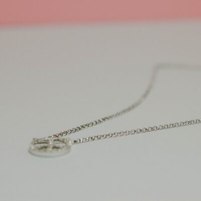 18K White Gold Peace Sign Necklace - Image 2