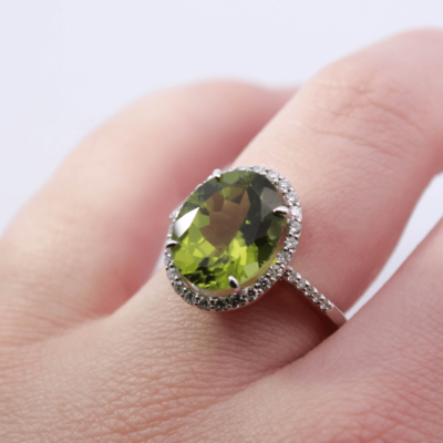 peridot-ring