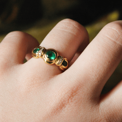 emerald-diamond-ring