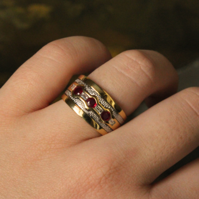 18K Yellow Gold Diamond Ruby Ring - Image 2