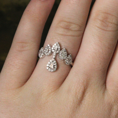 18K White Gold Fancy Pear Diamond Ring - Image 2