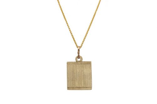 Gold pendant